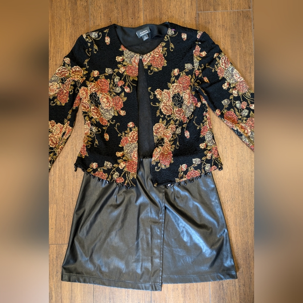 Dress Barn Vintage floral styled cardigan Size Medium